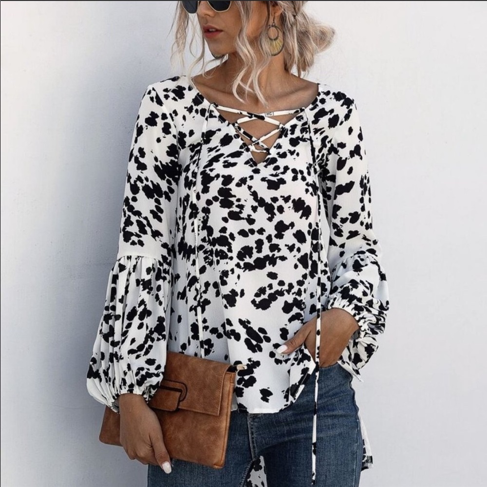 Black / White Lace Up Tunic! - Picture 2 of 7